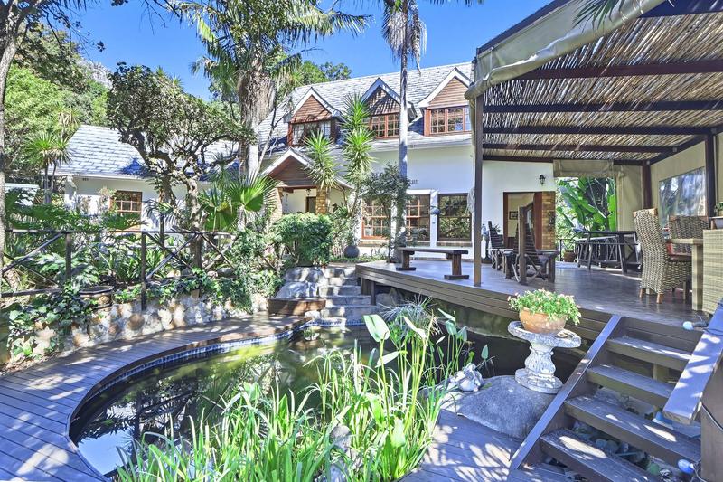 To Let 4 Bedroom Property for Rent in Hout Bay Western Cape